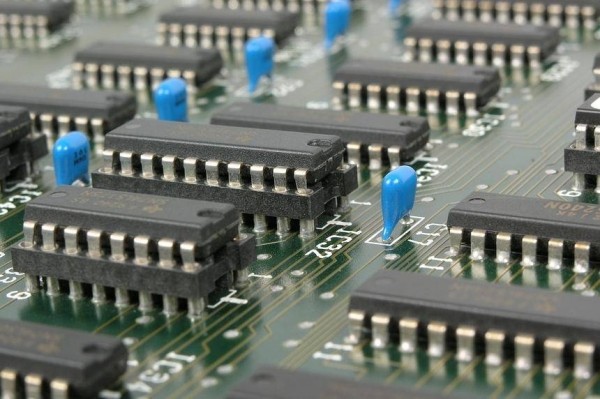 探究控制器線路板中E字母的奧秘第1張-匯和電路 探究控制器線路板中E字母的奧秘第1張