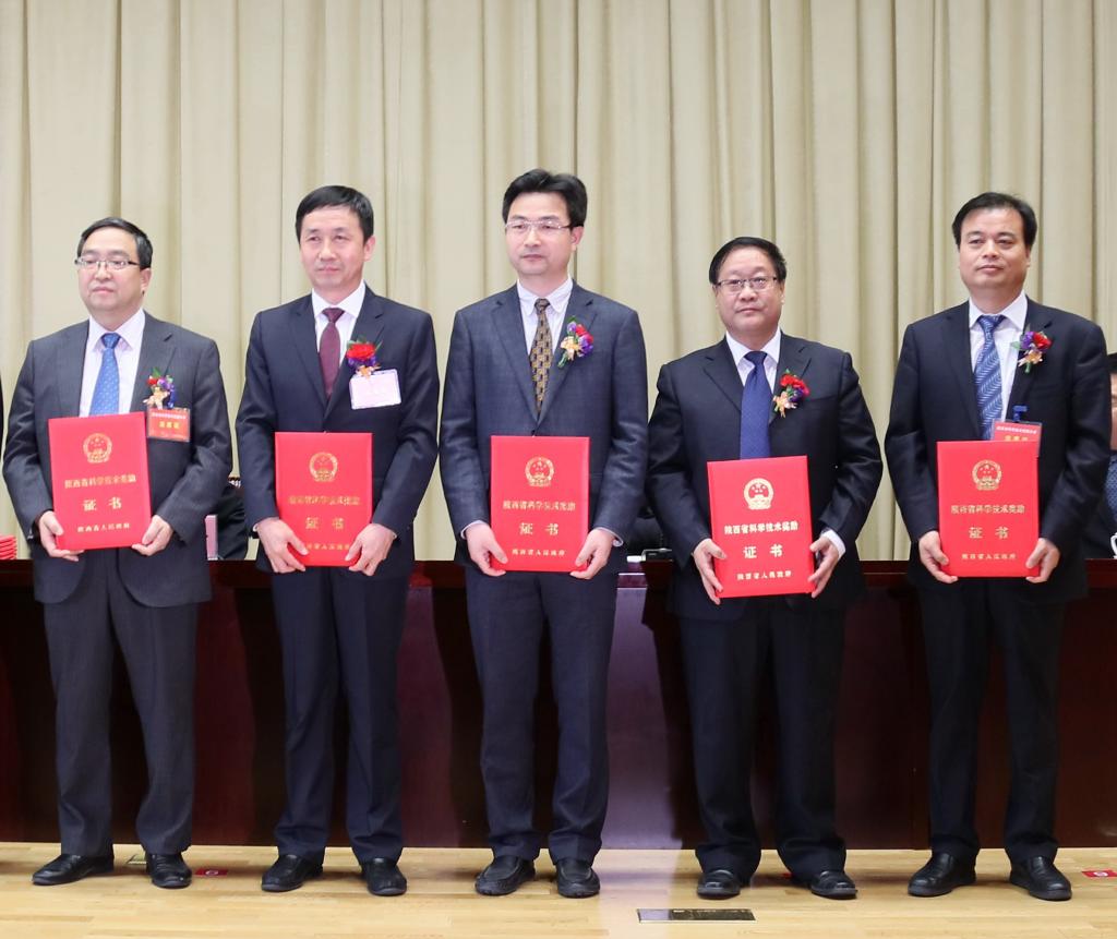 黄庆享教授在颁奖典礼上